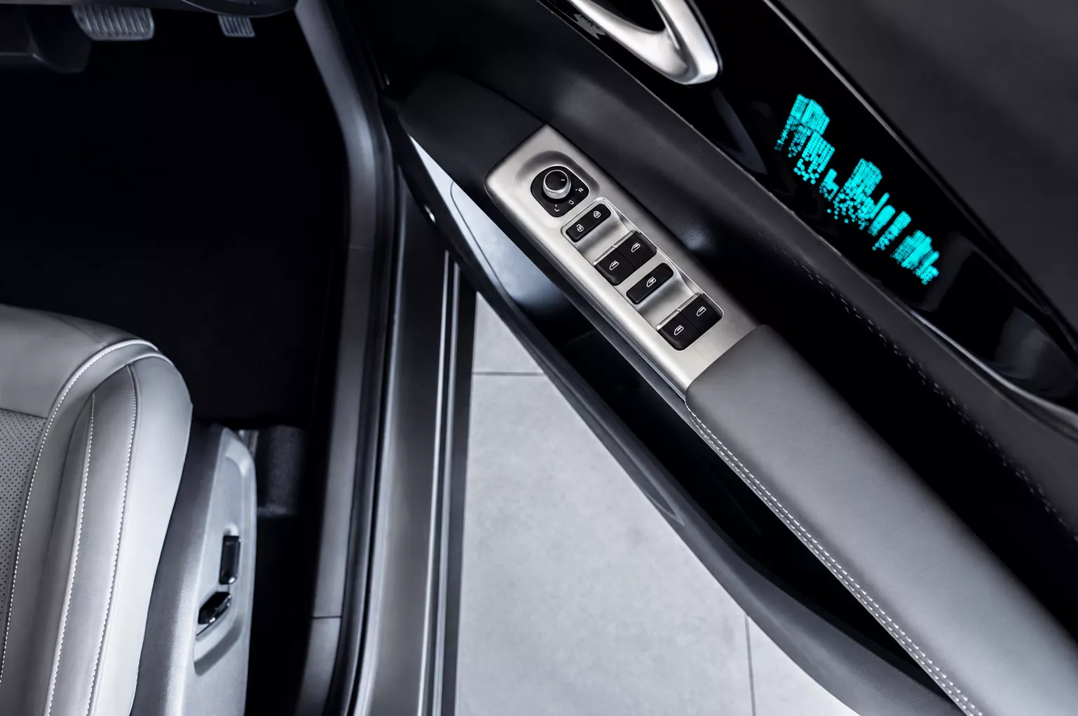 Vehicle Image for 3/3for Geely E2 Apex (automatic | electric)